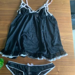 VICTORIA SECRET NIGHT GOWN SMALL/MEDIUM